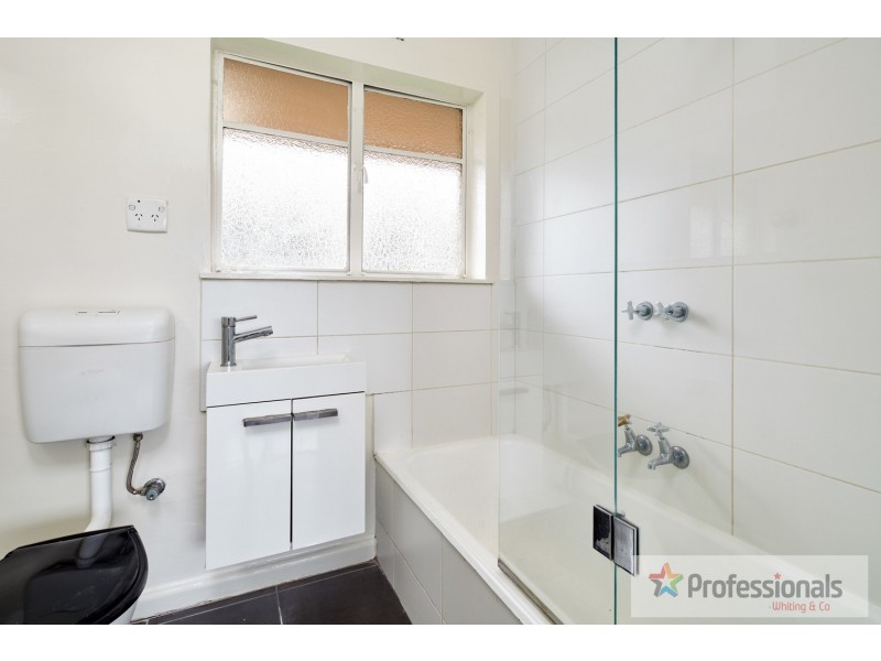 5/4 Newton Court, St Kilda VIC 3182