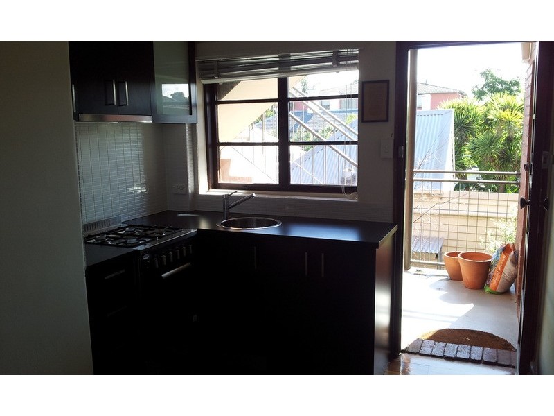 11/3 Cowderoy Street, St Kilda VIC 3182