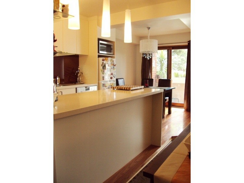 2/43 Milton Street, Elwood VIC 3184