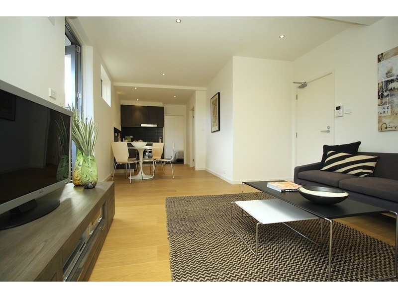 10/3 Charnwood Road, St Kilda VIC 3182