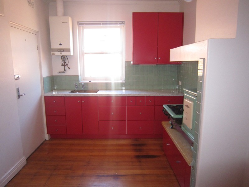 8/37 Eildon Road, St Kilda VIC 3182