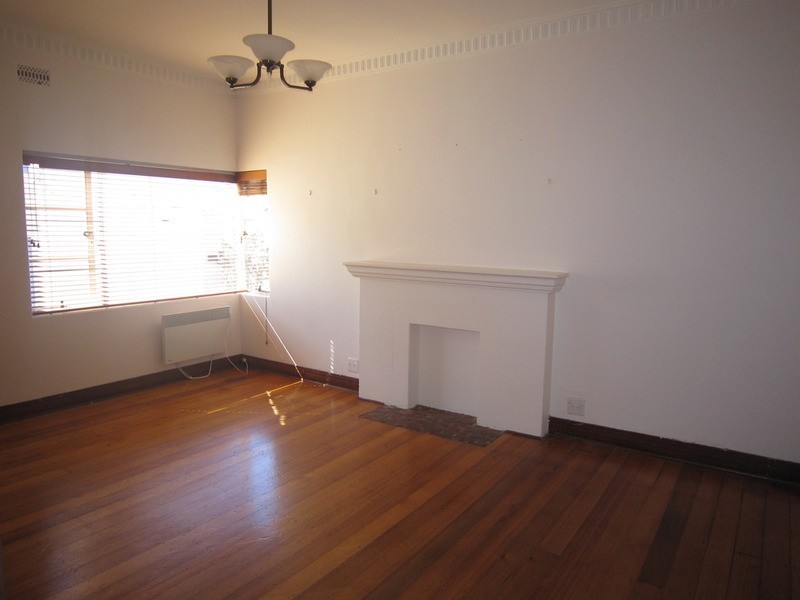 8/37 Eildon Road, St Kilda VIC 3182