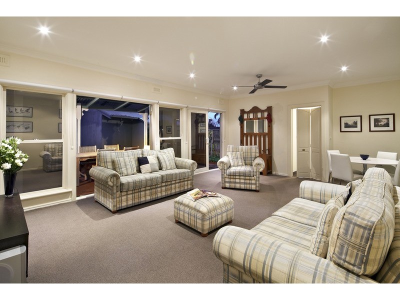 102 Beach Road, Sandringham VIC 3191