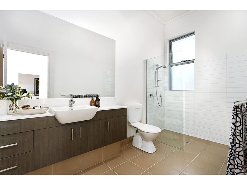 8/5 Lewisham Road, Windsor VIC 3181