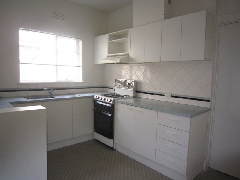 9/25 Charnwood Road, St Kilda VIC 3182