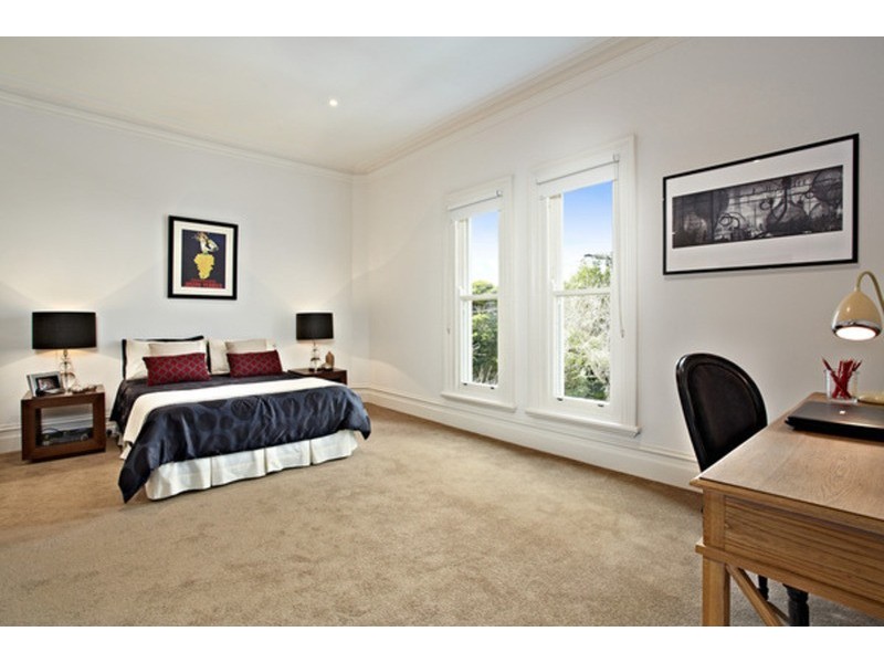 3B Lewisham Road, Windsor VIC 3181