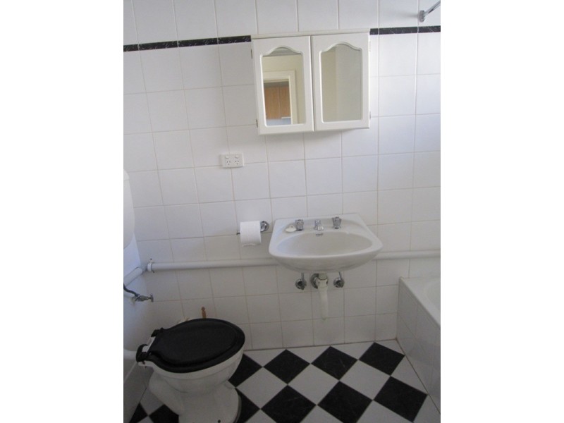 8/86 Park Street, St Kilda West VIC 3182