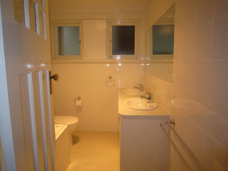 2/5 Robe Street, St Kilda VIC 3182