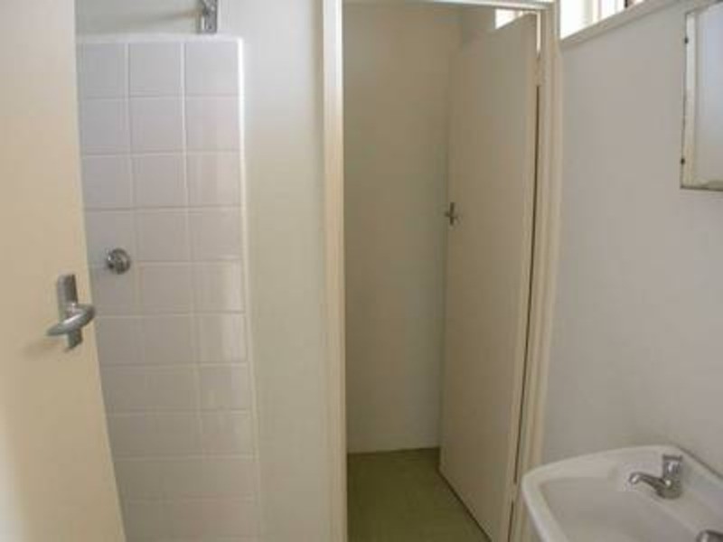 8/2 Dalgety Street, St Kilda VIC 3182