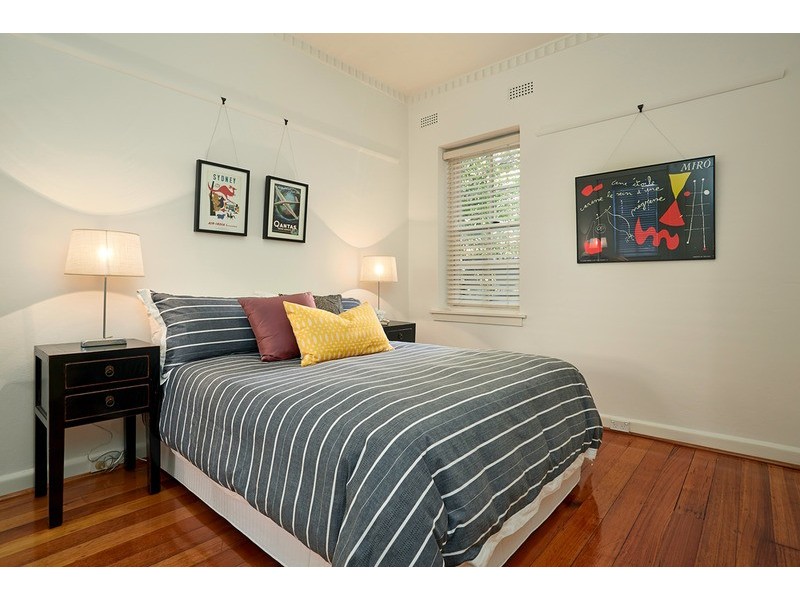 2/17 Charnwood Grove, St Kilda VIC 3182