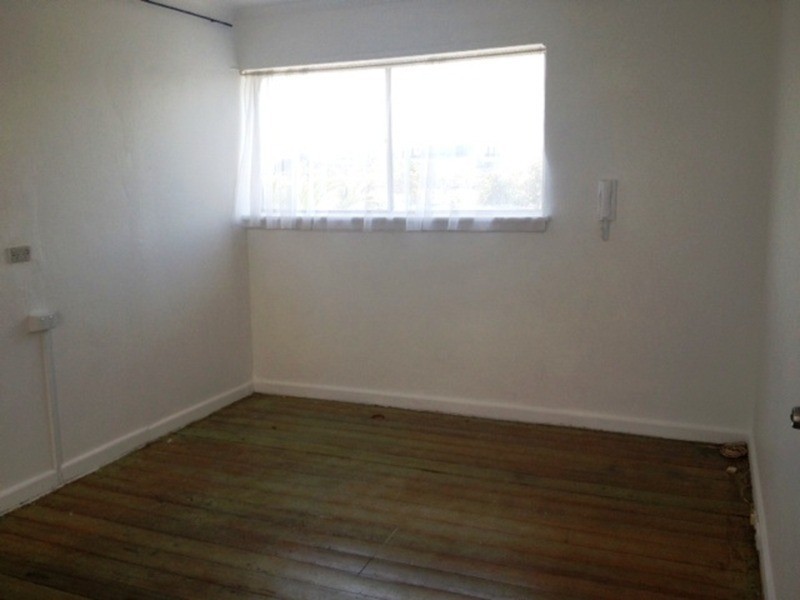 19/11 Marine Parade, St Kilda VIC 3182