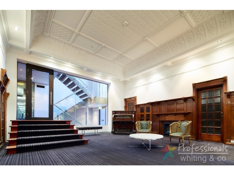 8/17 Robe Street, St Kilda VIC 3182