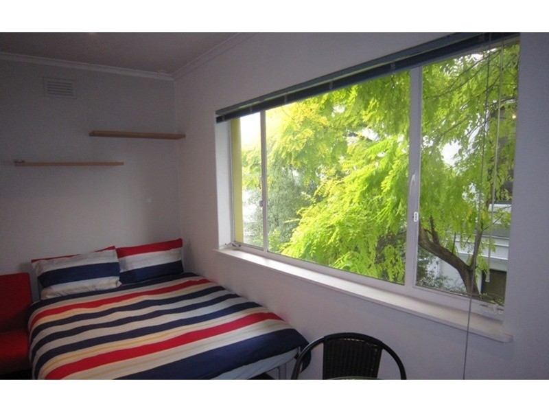 6/5 Burnett Street, St Kilda VIC 3182