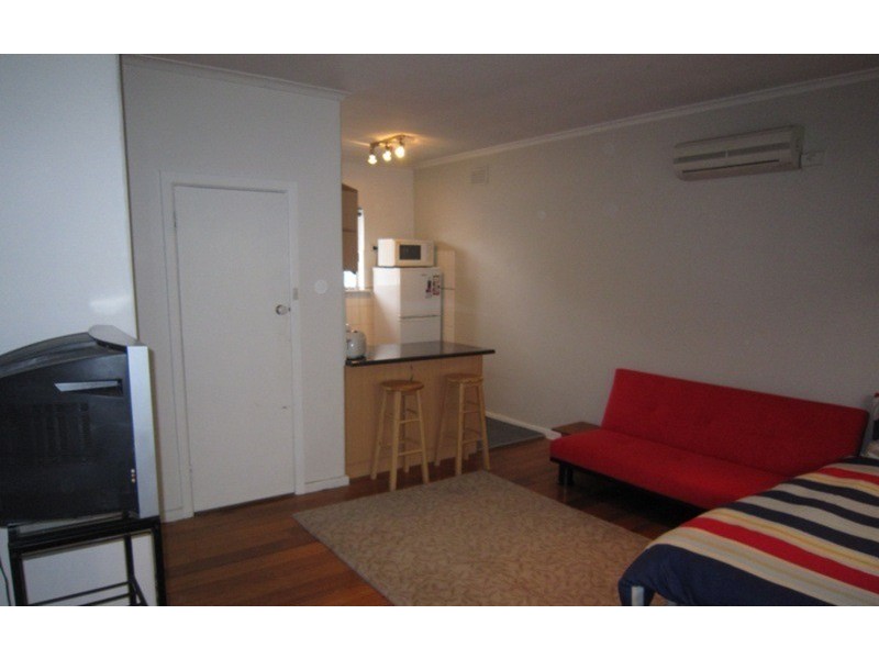 6/5 Burnett Street, St Kilda VIC 3182