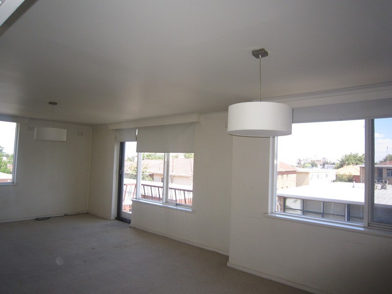 15/11 Herbert Street, St Kilda VIC 3182