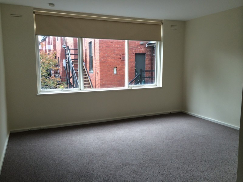 8/2 Dalgety Street, St Kilda VIC 3182