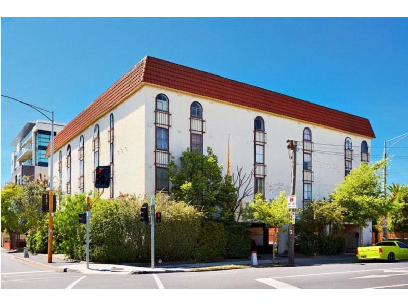 209/44 Barkly Street, St Kilda VIC 3182