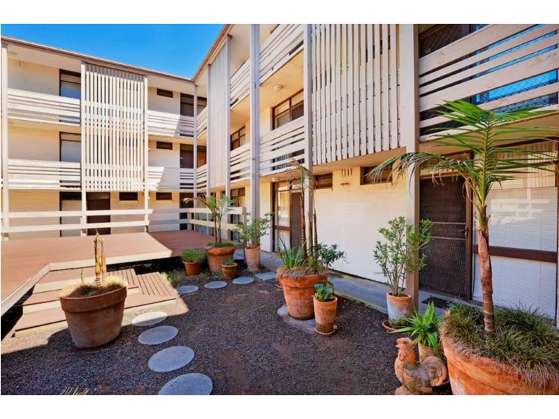 209/44 Barkly Street, St Kilda VIC 3182