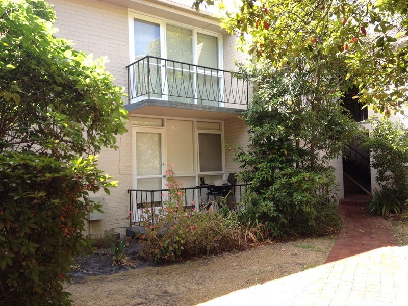 9/2 Douglas Street, Toorak VIC 3142