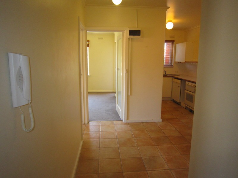 8/43 Milton Street, Elwood VIC 3184