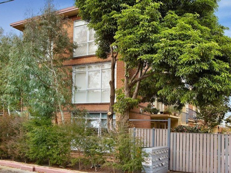 32/23-25 Robe Street, St Kilda VIC 3182