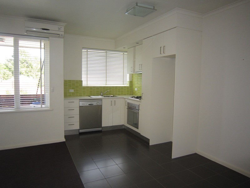 8/66 Park Street, St Kilda VIC 3182