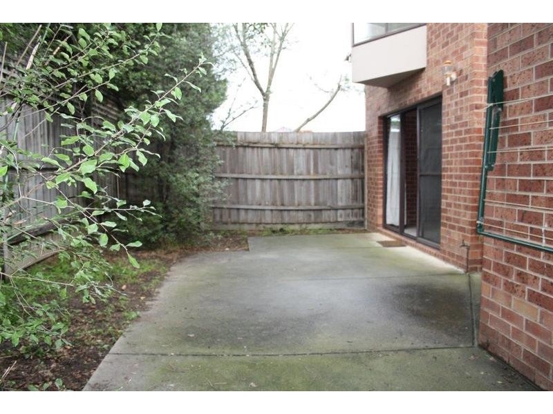 3/8 Fintonia Street, Oakleigh VIC 3166