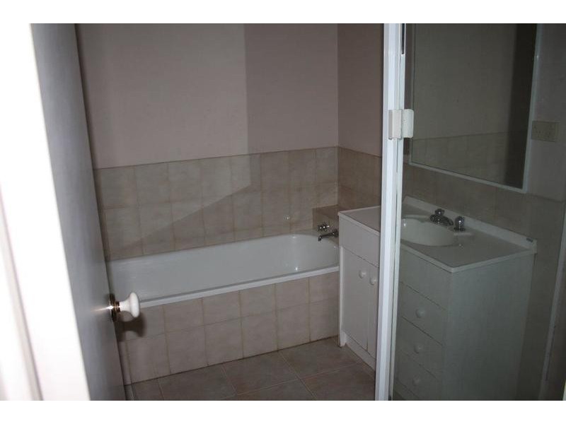 3/8 Fintonia Street, Oakleigh VIC 3166