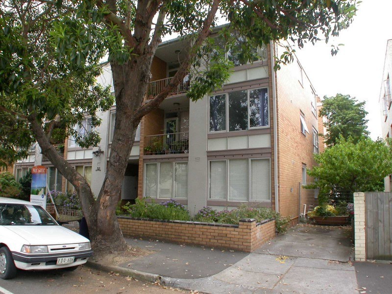 16/93 Glenhuntly Road, Elwood VIC 3184