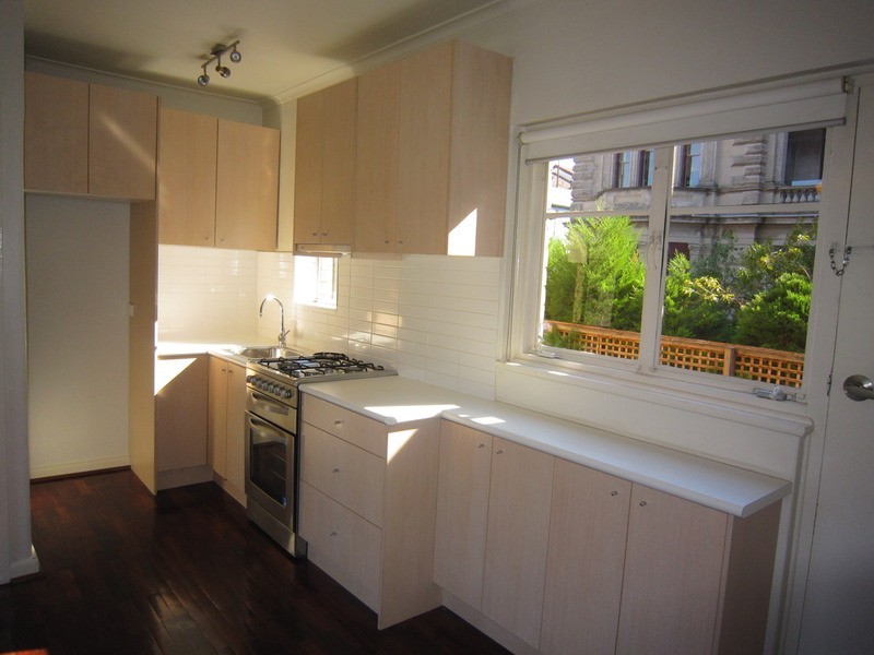 3/4 Newton Court, St Kilda VIC 3182