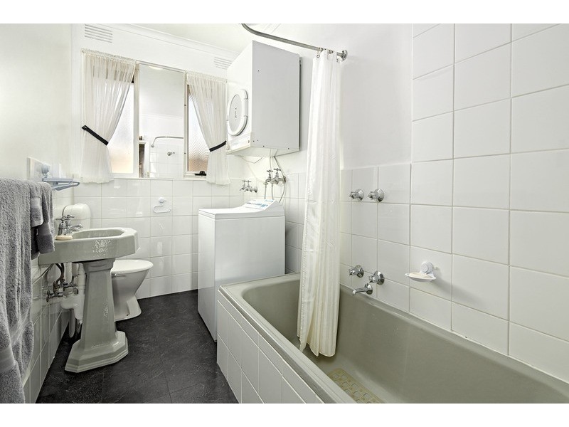 10/63 Ormond  Road, Elwood VIC 3184