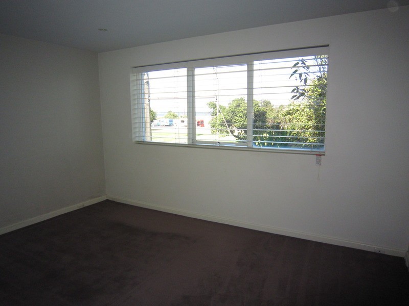 8/318 Beaconsfield Parade, St Kilda VIC 3182