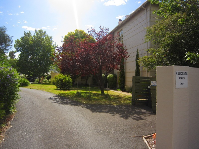7/22 Charnwood Crescent, St Kilda VIC 3182