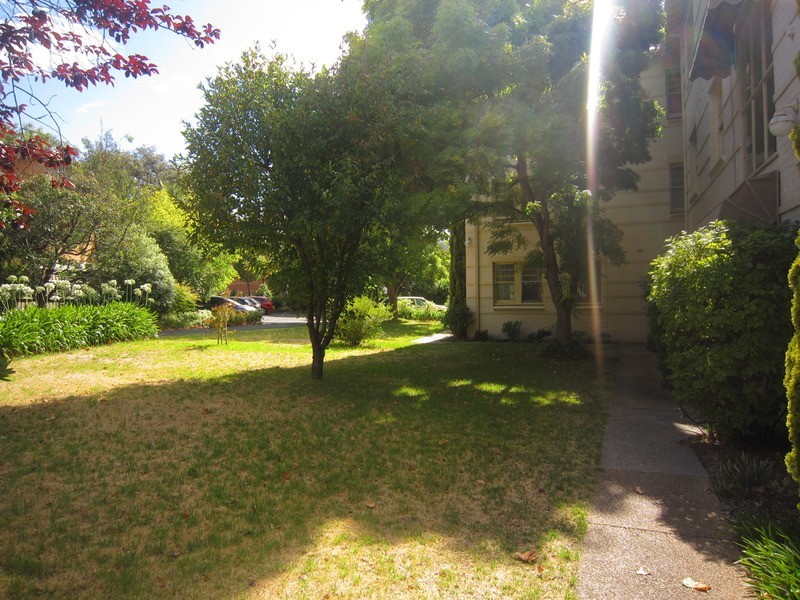 7/22 Charnwood Crescent, St Kilda VIC 3182