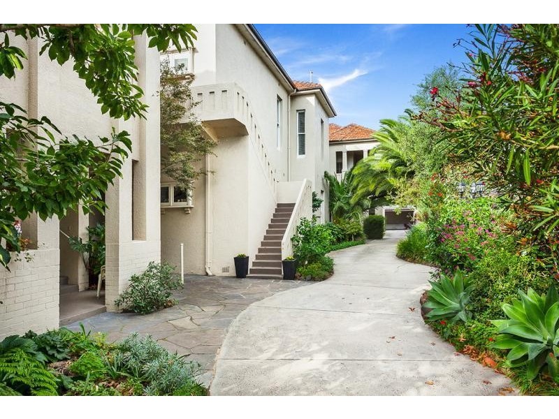 2/94 Hotham Street, St Kilda East VIC 3183