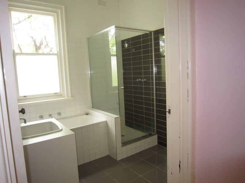 2/94 Hotham Street, St Kilda East VIC 3183