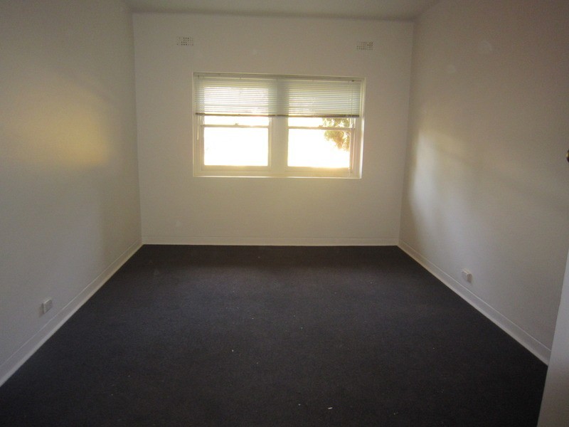 1/4 Church Square, St Kilda VIC 3182