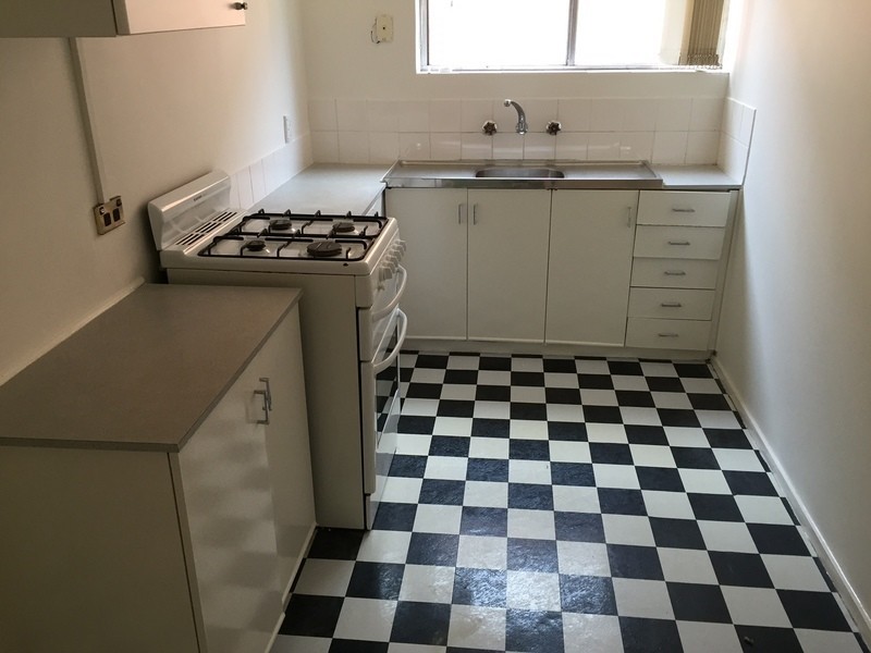 6/16 Robe Street, St Kilda VIC 3182