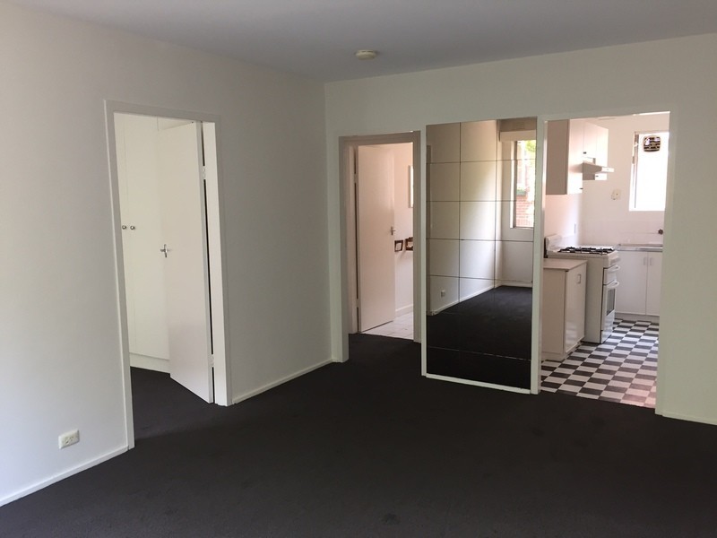 6/16 Robe Street, St Kilda VIC 3182