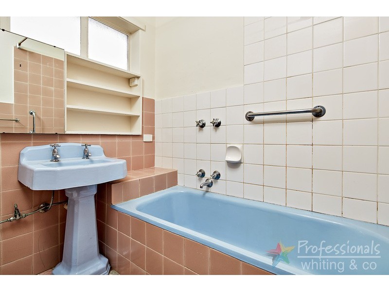 3/2 Newton Court, St Kilda VIC 3182