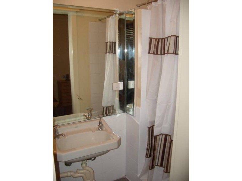 1/40 Waterloo Crescent, St Kilda VIC 3182