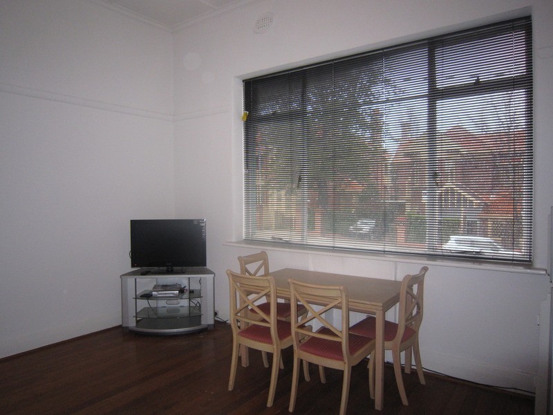 1/28 Grey Street, St Kilda VIC 3182