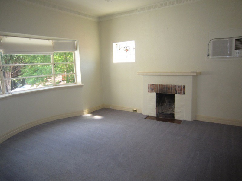 8/89 Addison Street, Elwood VIC 3184