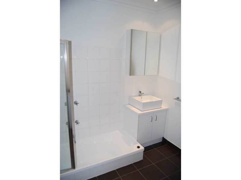 1/5 Emily Street, Carnegie VIC 3163