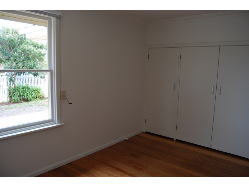 1/5 Emily Street, Carnegie VIC 3163