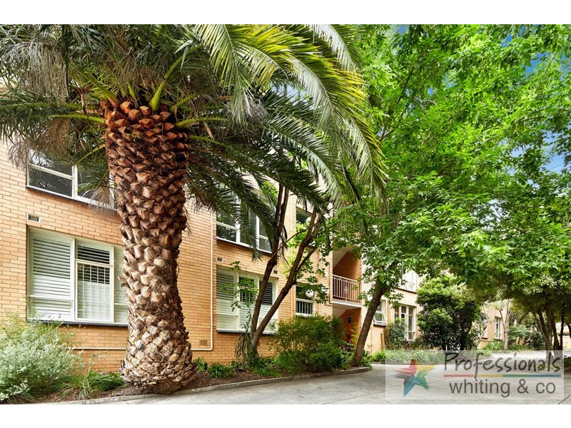22/10 Acland Street, St Kilda VIC 3182