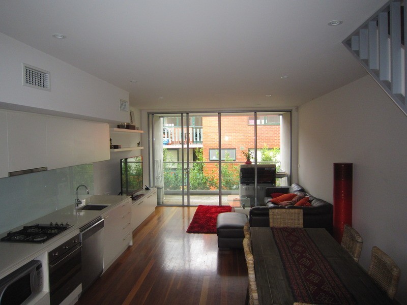 2/7 Inverleith  Court, St Kilda VIC 3182