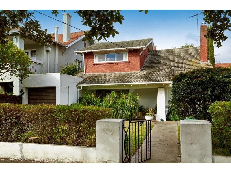 2/32 Eildon Road, St Kilda VIC 3182