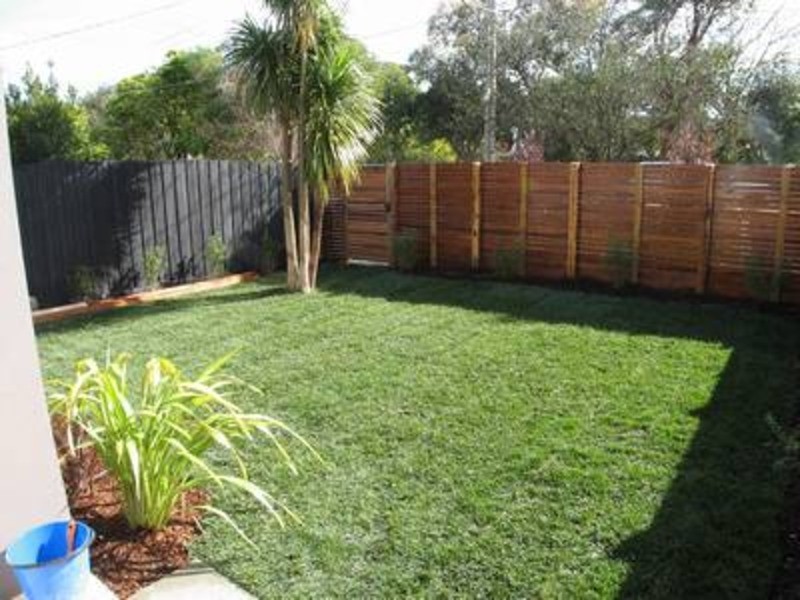 2/8 Commercial Road, Mentone VIC 3194