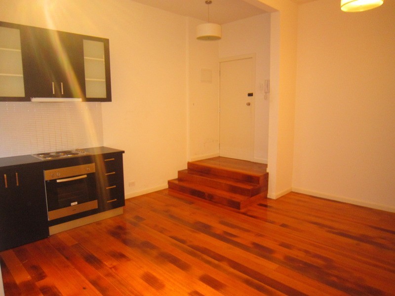 6/3 Cowderoy Street, St Kilda VIC 3182